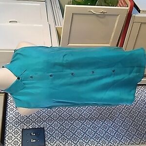Vintage medium 100% silk blue sleeveless shirt 👕